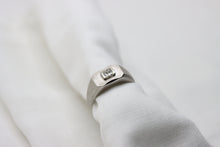  Platinum Ring with diamonds