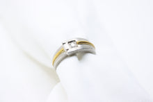  Platinum and Gold Ring with diamonds