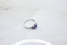  White Gold Diamond Ring with Amethysts