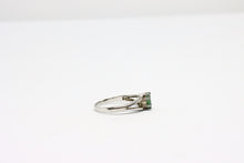  Silver Ring with emerald