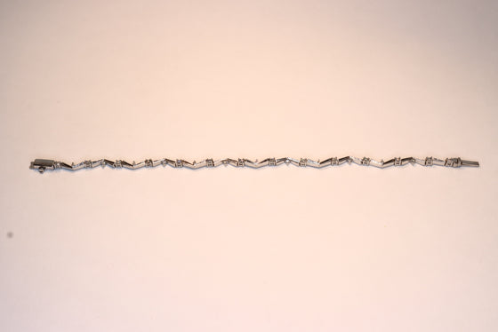 White Gold Tennis Bracelet with diamonds