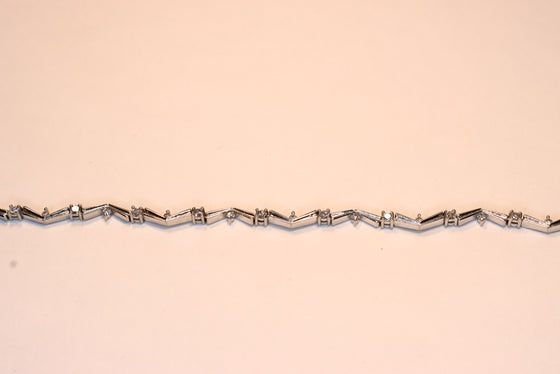 White Gold Tennis Bracelet with diamonds