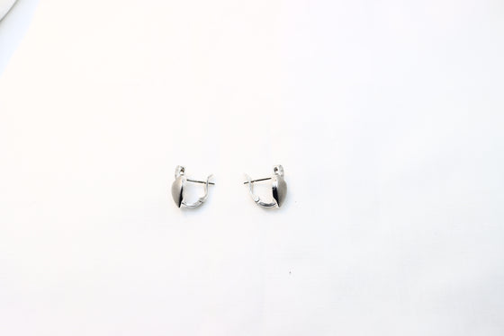 White Gold Earring with diamonds