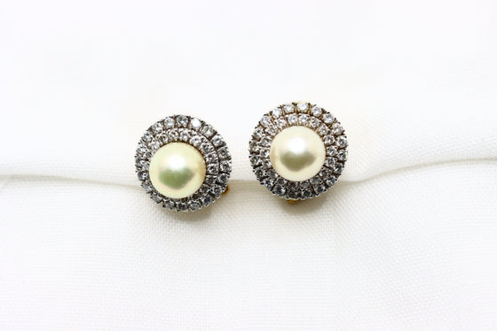 Gold Earrings with pearls and diamonds