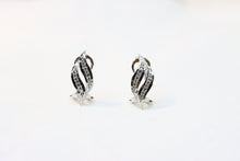  White Gold Earrings with diamonds