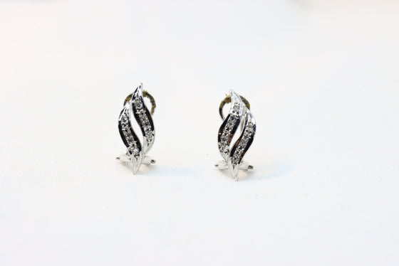 White Gold Earrings with diamonds