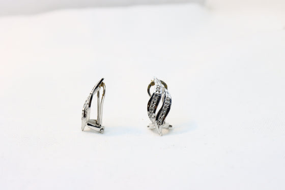 White Gold Earrings with diamonds