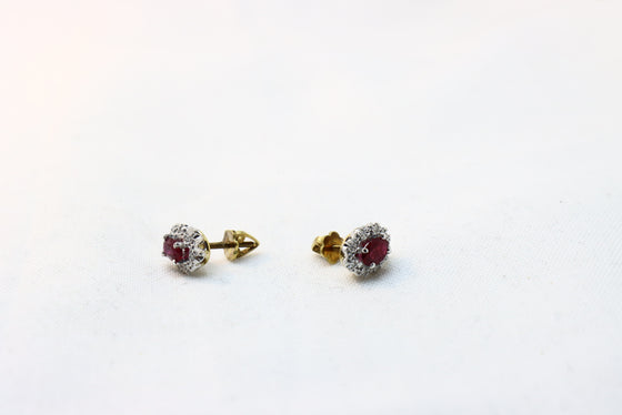 White and Yellow Gold Earrings with rubies and diamonds