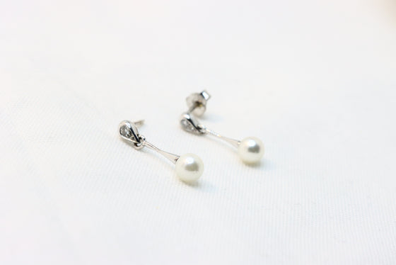 White Gold Earrings with pearls and diamond