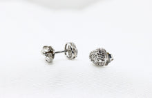  White Gold Earrings with diamonds