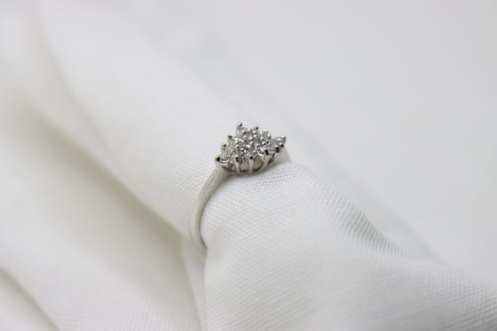 White Gold Ring with diamonds