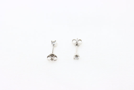 White Gold Earrings with diamonds