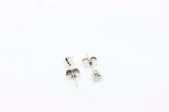 White Gold Earrings with diamonds