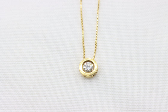 Gold Pendant With Diamond