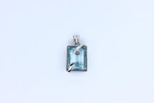  White Gold Pendant with Aquamarine