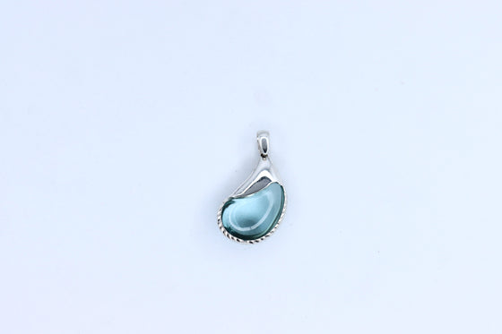 White Gold Pendant with Aquamarine