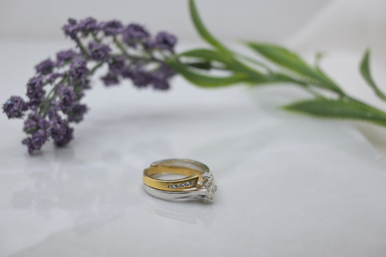 Yellow and White Gold Ring with diamonds