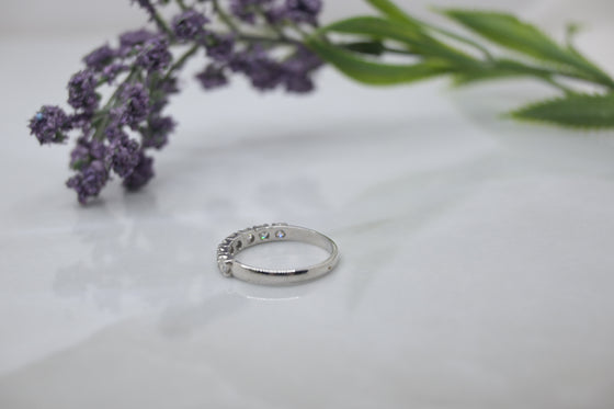 White Gold Ring with diamonds