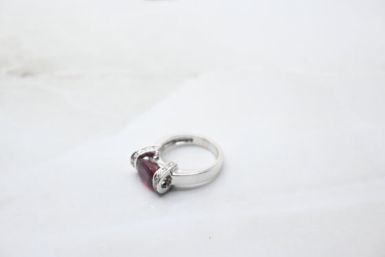 White Gold Diamond Ring with Ruby