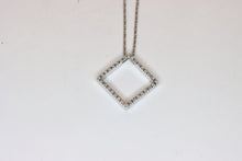  White Gold Pendant Square with diamonds