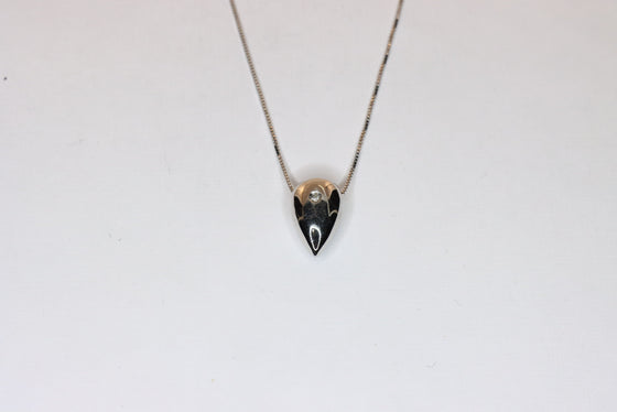 White Gold Pendant with diamond