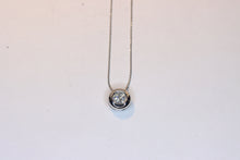  White Gold Pendant with moissanite