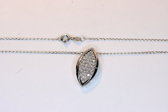 White Gold Pendant with diamonds