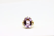  Gold Ring with diamonds and amethyst