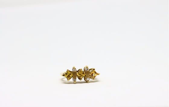 Gold ring with citrines and diamonds