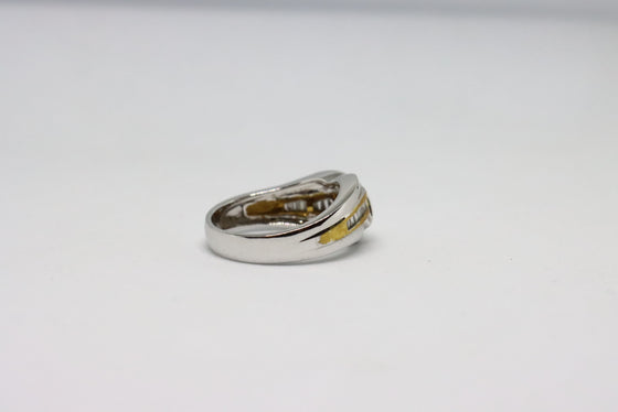 Yellow and White Gold Ring with diamonds