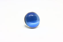  Silver Ring with blue gemstone