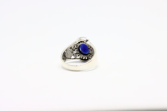 Silver Ring with sapphire and zircons