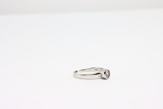 Silver Ring with zircon