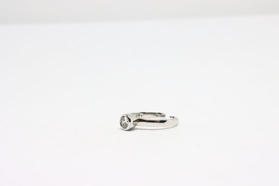 Silver Ring with zircon