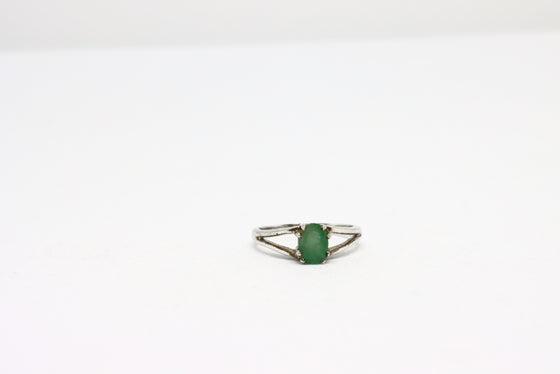 Silver Ring with emerald