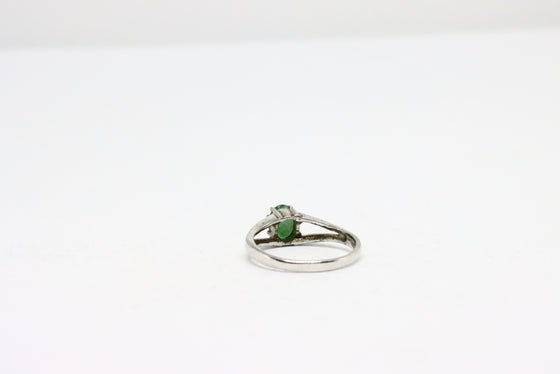 Silver Ring with emerald