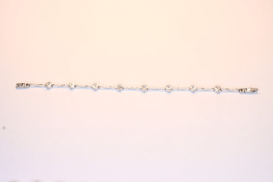 White Gold Tennis Bracelet with diamonds